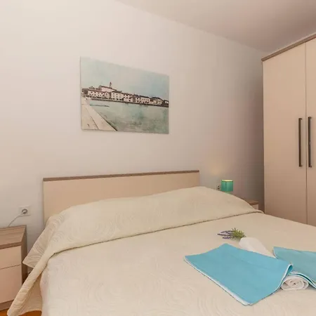 Three Bedroom In Biograd 3*