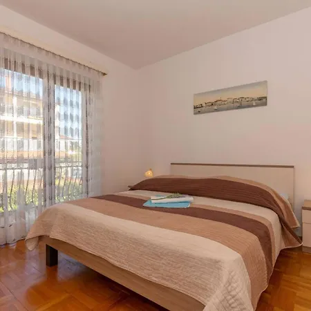 Three Bedroom In Biograd Casa de hóspedes 3*