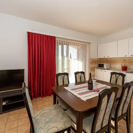 Three Bedroom In Biograd 3*
