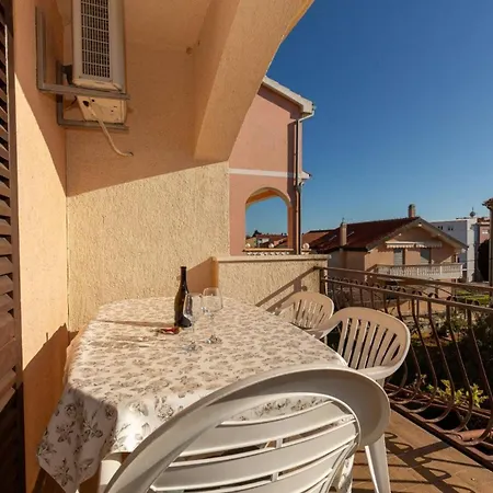 Three Bedroom In Biograd 3*