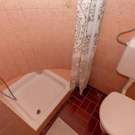 Three Bedroom In Biograd Casa de hóspedes 3*