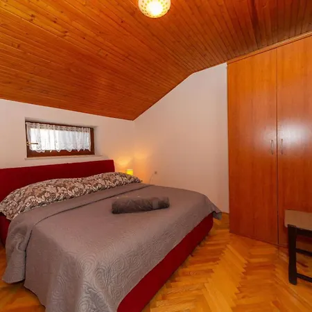 Casa de hóspedes Three Bedroom In Biograd Biograd Na Moru