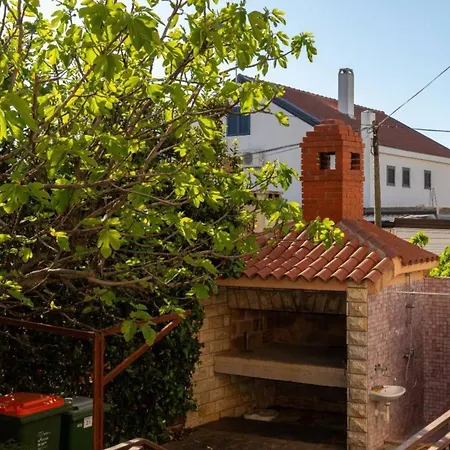 Casa de hóspedes Three Bedroom In Biograd Biograd Na Moru