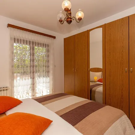 Three Bedroom In Biograd Casa de hóspedes 3*