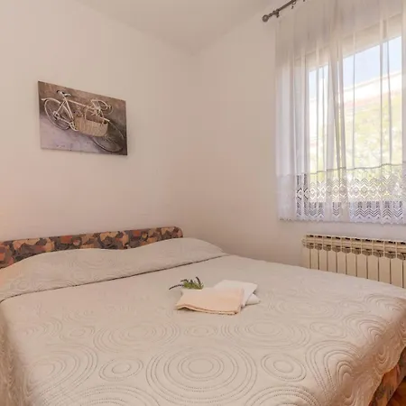 Three Bedroom In Biograd بيوغْغاد نا موغو