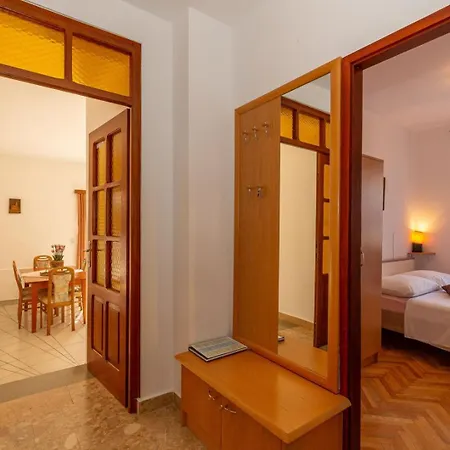 بيت ضيافة Three Bedroom In Biograd 3*
